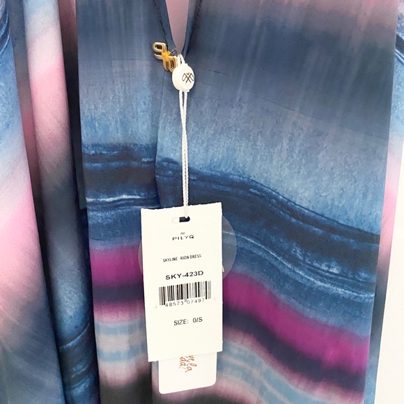 new PilyQ ✧ Rion Plunging V Sun Dress ✧ Skyline - Picture 8 of 16